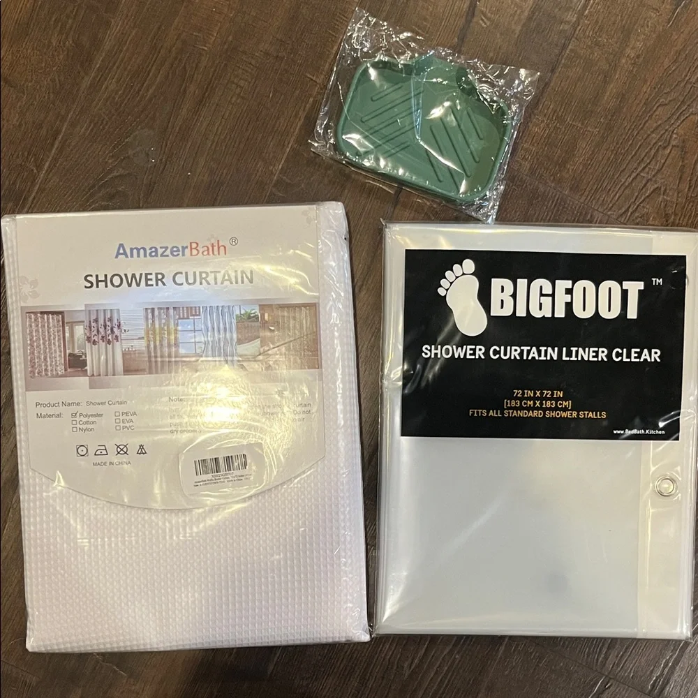 NWT Bathroom Bundle: shower curtain, shower liner, soap holder 72x72